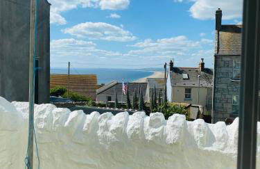 Blackford House a large home Portland Dorset - Photo 26