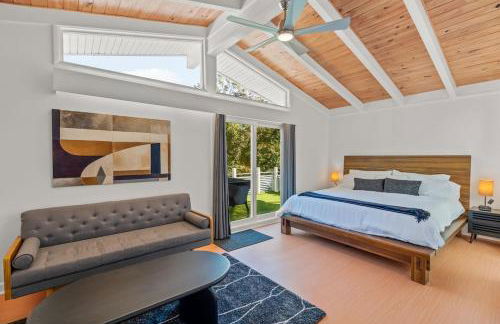 Upscale Modern Home with perfect triad location - Photo 9