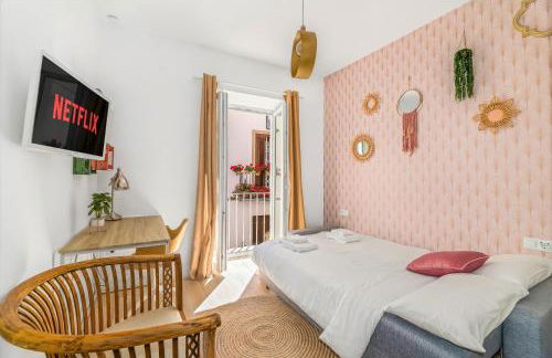 Private Sunny rooftop house in Malaga old town, walk everywhere - Photo 17