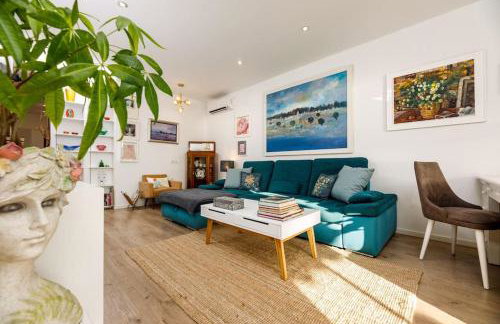 Sunset Oasis “VELLY” 1BR w/ Sea View & Parking - Foto 23