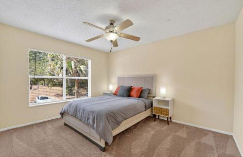 Bright & Comfy 2BR Home Away - Foto 2