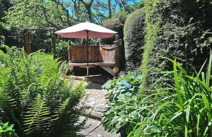 'Monktonmead Lodge' in secluded setting, with private indoor pool. - Photo 33