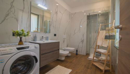 Casa Baratta, Neive, L'Acacia - Borgo storico nelle Langhe - Foto 5, towels, Shower