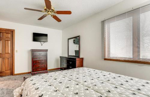 Woodburn Group Getaway Endless On-Site Fun! - Foto 32