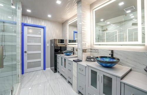 Waterfront Luxe 3BR, Pool, Hot Tub & Dock - Foto 29