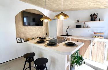 Apartment in villa - RELAXING POOL-FRONT, PRIVATE TERRACE & POOL ACCESS, SOUTH TENERIFE - Foto 5