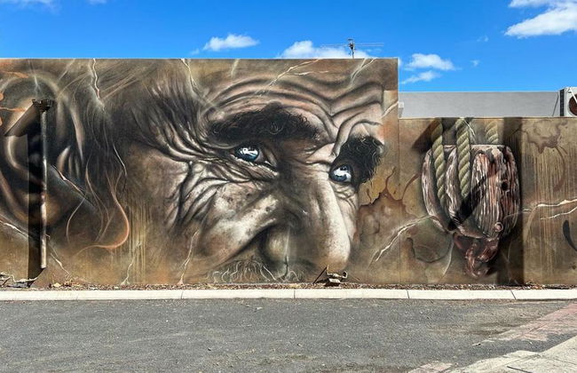 Recorrido por los bares pequeños y el arte callejero - Foto 5