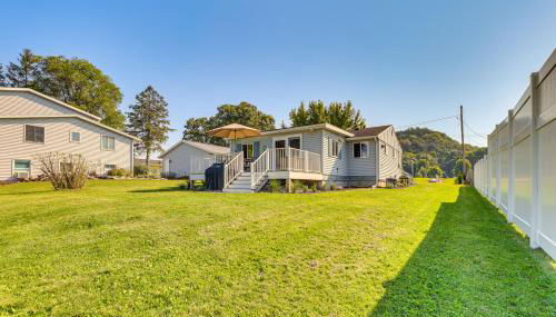 Hike, Ski, Ice Fish and Explore Lodi Lake Escape! - Foto 3