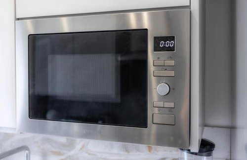 Modern home with driveway parking for 2 vehicles, near Tottenham Hotspur Stadium, White Hart Lane Train Station - Foto 26