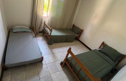 Casa em condomínio aconchegante na beira de canal - Foto 7