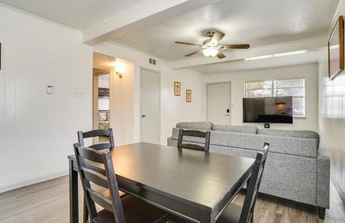 Near Globe Life and ATandT! Convenient Unit with Patio - Foto 7