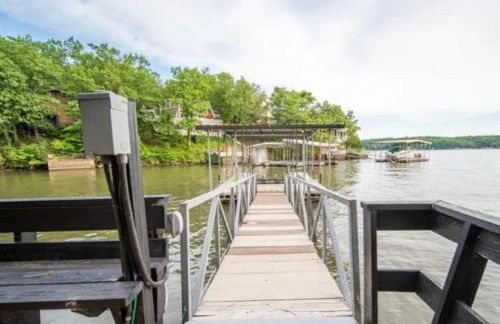 Dock & Chill-Lakefront Margaritaville 3 Bed and 3 Bath Home - Foto 12