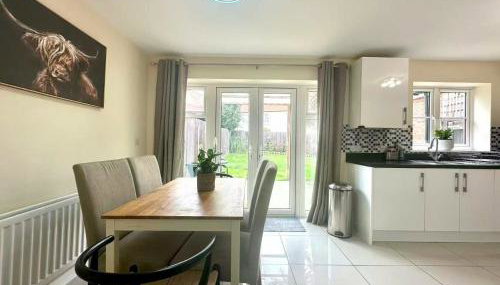 Charming 3 bedroomed House in Bicester sleeps 6 - Foto 3