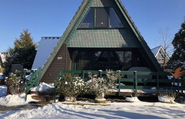 Roof-only House Modern Retreat - Photo 23