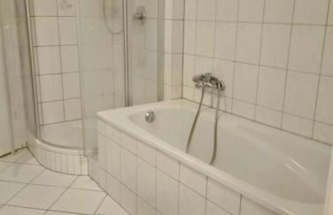 Nähe Plohn Park - FEWO mit Spielzimmer und Balkon sowie Doppelzimmer mit eigenem Bad - Foto 19