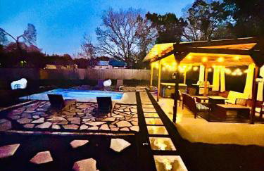 Manchaca Meadows Mini Villa Pool & Spa 20 min DT - Photo 19