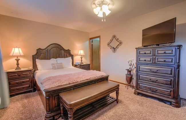 4BR Entertainer AF Academy Hot Tub, Firepit! - Foto 6