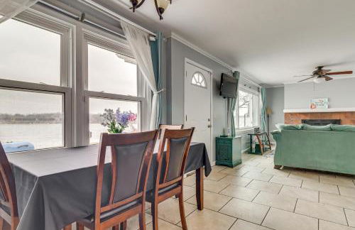 Ice Fishing and Winter Hikes! Belleville Lake House - Foto 12