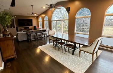 Spacious 4-bed family home with park views - Foto 2