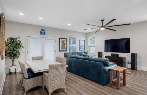 Luxury Stay Heated Pool and Hot Tub Fenced Yard - Foto 11