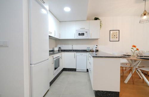 GALIHOST - Apartamentos con parking frente a la playa - Foto 11