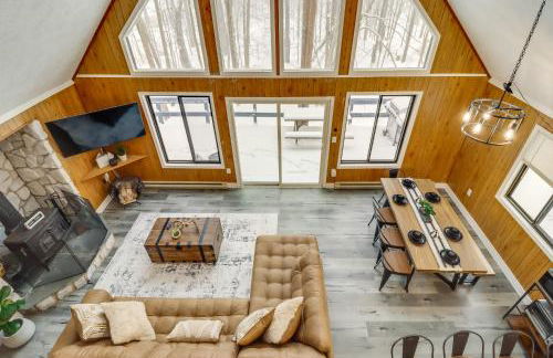 Scenic Views! Clifton Twp Chalet with Fire Pit, Deck - Foto 9