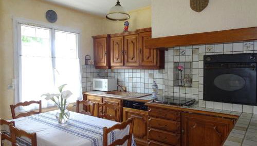 Holiday Home in Guerlesquin Near Lake - Foto 3