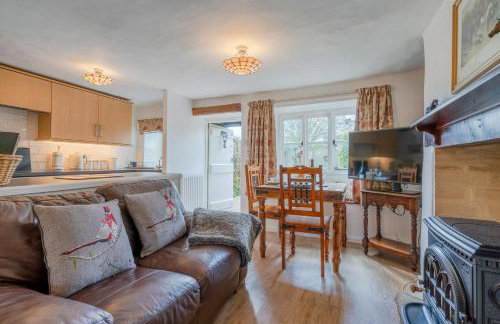 Forsythia Cottage - Photo 7