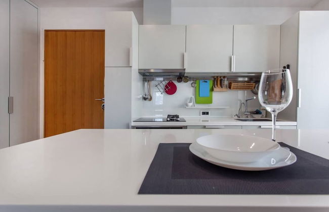 Ljubljana Riverbank Apartment in City Centre! - Photo 7