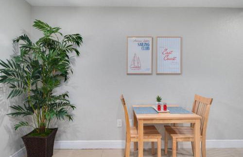 Hip Orlando Studio Nearby Restaurants and Parks - Foto 9