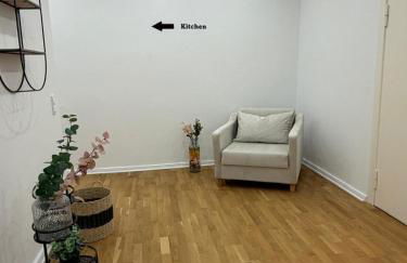 Jomi Stays - Kudamm - Foto 40