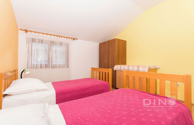 Apartments Lela next to the beach - Foto 13