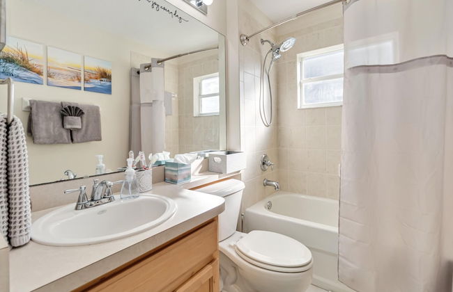 Amazing Vacation Home With Private Pool at Highland Reserve! - Photo 28