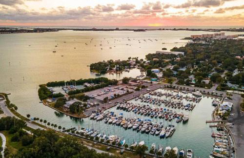 Quaint Gulfport Beach Bungalow - Foto 35