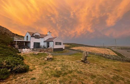 Goferydd, South Stack, Anglesey, 4 bed luxury home, hot tub, dog friendly - Foto 54