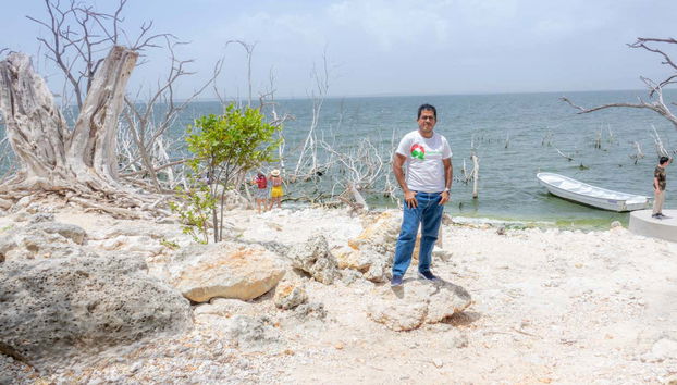 Haciendo turismo en el lago Enriquillo