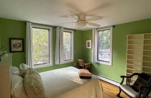 Impressive Cabin with a Pool and Hot Tub Ideal for Weekend Getaways in the Catskills - Foto 49