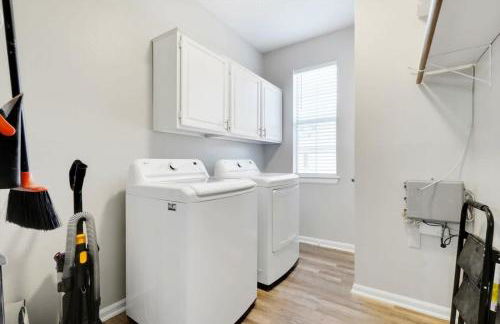 Lewisville Estate - Spacious 5BR w Game Room - Foto 37