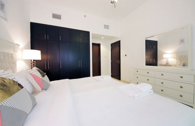 Signature Holiday Homes - Al Fahad Dubai - Photo 3