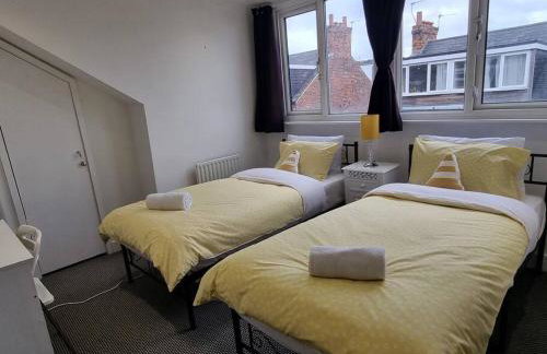 Make yourself at home! Large Rooms, Comfy - Foto 23