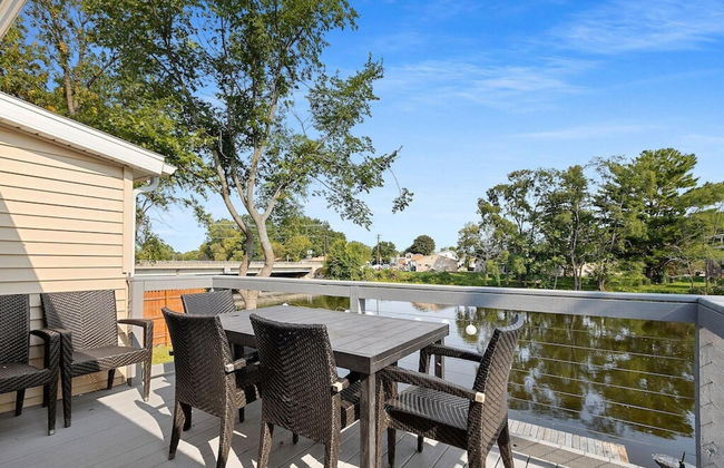 Lazy River Villa - Hottub Fenced Yard Sleeps 11 - Foto 35