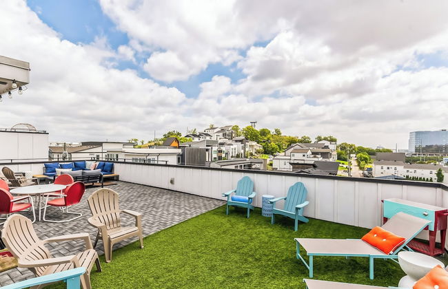 Chic Townhome for 10 W/rooftop - Foto 14