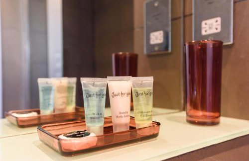 City Retreat, 2 Bed House with Cloudstream Hot Tub - Foto 24