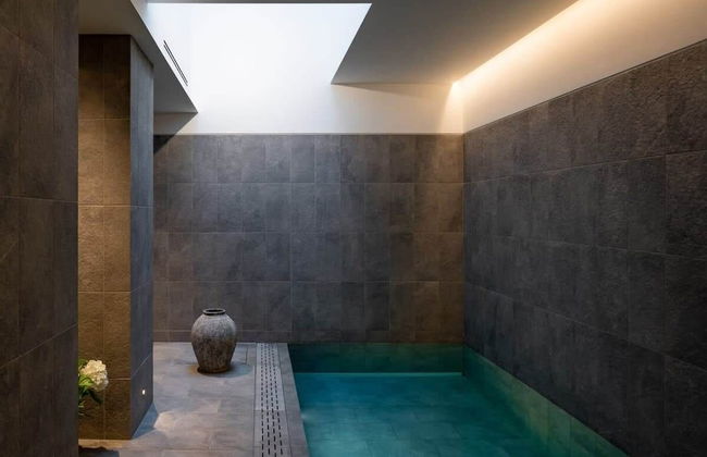 5 Bed House w/ Indoor Pool, Sauna & Private Garden - Fulham - Foto 70