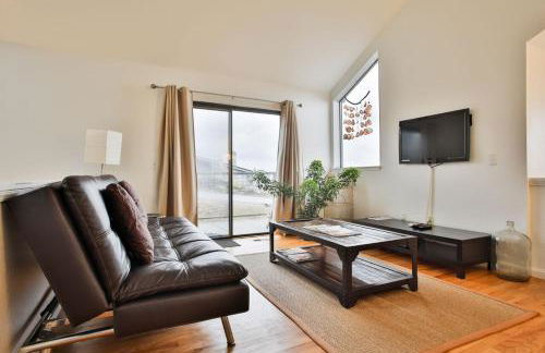 Northern Lights! Hot Tub!! Game Room!! Expansive and Spacious!! - Foto 20