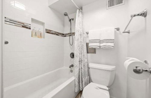 Amazing 7th floor Beachfront Condo - Foto 17