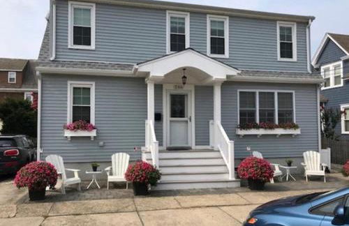 Beach Haven Oceanside Beach Badges Outside Shower Wifi,Spend A Week In The Queen City On One Of Its Premiere Streets The Location Of This Duplex - Foto 1