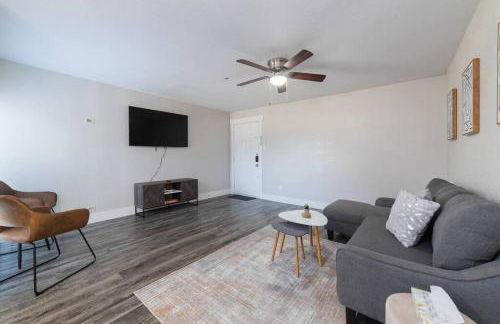 Walk to ATT-Glblife-Free Parking-Min to attraction - Foto 20