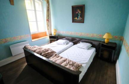 Private Castle with Park - Château Guillermo - Foto 34