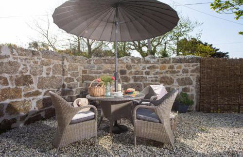 The Rest House - Photo 17